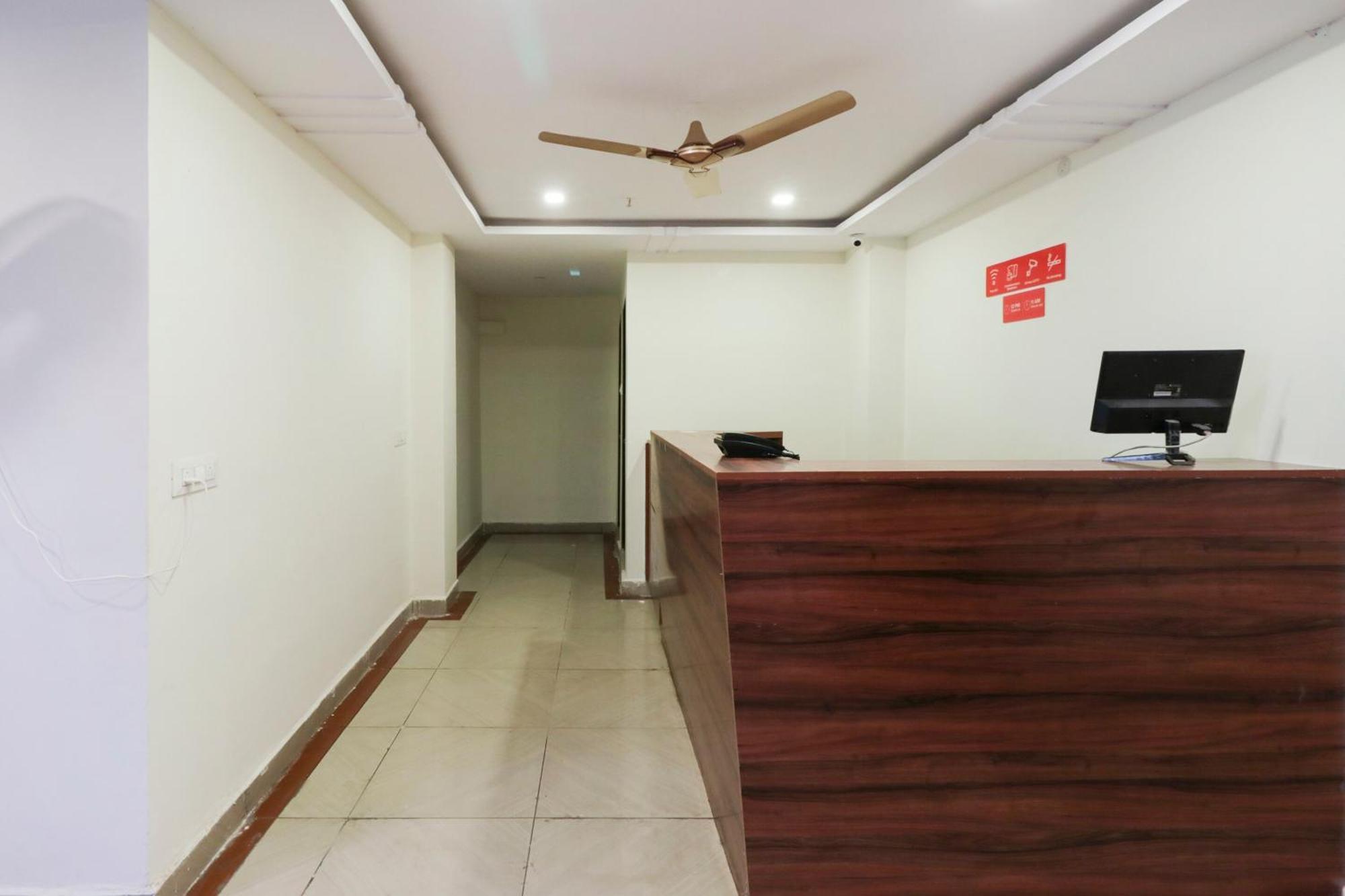 Hotel O Akshaya Elite Vijayawāda エクステリア 写真